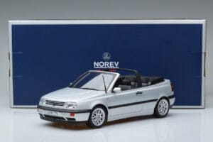 Volkswagen Golf Mk3 Kabriolet Stříbrný Norev 1:18 188468 Kov – obrázek 6 z 6
