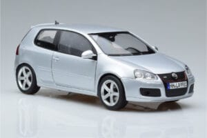 Volkswagen Golf GTI Mk5 Pirelli Edition Stříbrný Norev 1:18 188425 Kov – obrázek 5 z 7