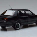 Volkswagen Jetta Mk2 Černý Otto 1:18 - image 2 of 6
