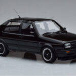 Volkswagen Jetta Mk2 Černý Otto 1:18 - image 4 of 6