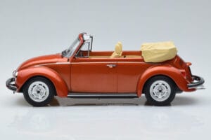 Volkswagen Beetle 1303 Kabriolet Oranžový Norev 1:18 188526 Kov – obrázek 3 z 6