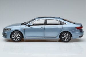 Volkswagen Passat B8 Modrý FAW 1:18 ZVF000003A Kov – obrázek 4 z 7