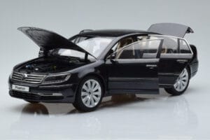 Volkswagen Phaeton V6 Mazeppa Šedý Kyosho 1:18 08831MBK Kov – obrázek 2 z 9