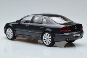 Volkswagen Phaeton V6 Mazeppa Šedý Kyosho 1:18 08831MBK Kov – obrázek 7 z 9