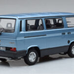 Volkswagen T3 Multivan Modrý Norev 1:18 - image 2 of 6