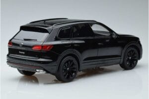 Volkswagen Touareg CR Černý FAW 1:18 LTC761021BLA Kov – obrázek 3 z 7