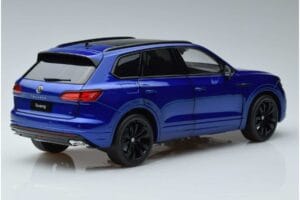 Volkswagen Touareg CR Modrý FAW 1:18 LTC761021BLU Kov – obrázek 3 z 7