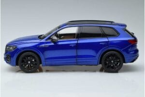Volkswagen Touareg CR Modrý FAW 1:18 LTC761021BLU Kov – obrázek 4 z 7