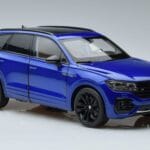 Volkswagen Touareg CR Modrý FAW 1:18 LTC761021BLU Kov - image 5 of 7
