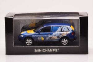 Volkswagen Touareg 7L Shell Helix Fresh Up Force Minichamps 1:43 VOLKSWAGEN-264066 Kov – obrázek 4 z 4