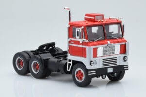 White 7400 Červený Stříbrný IXO 1:43 TR170 Kov – obrázek 3 z 5