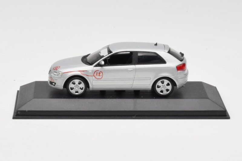 Audi A3 8P Stříbrný Prototyp Minichamps 1:43 5010503013 Kov