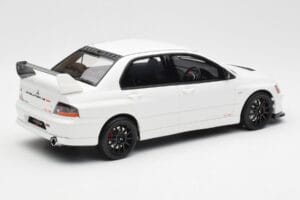 Mitsubishi Lancer Evo VIII MR FQ-400 Bílý Otto 1:18 OT777 Pryskyřice – obrázek 2 z 6
