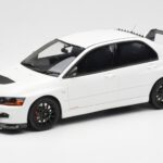 Mitsubishi Lancer Evo VIII MR FQ-400 Bílý Otto 1:18