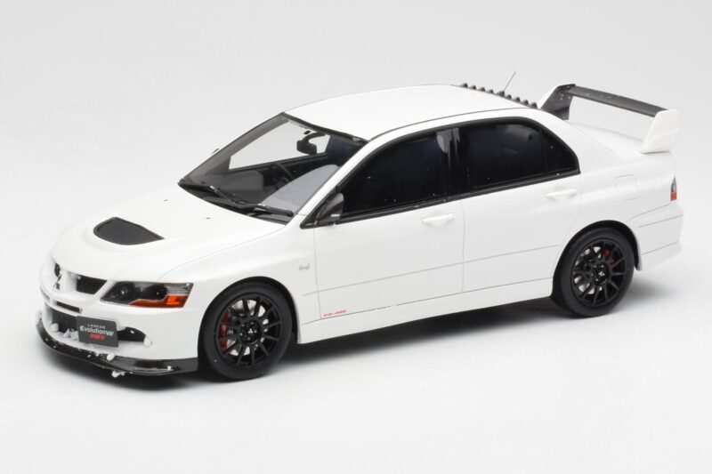 Mitsubishi Lancer Evo VIII MR FQ-400 Bílý Otto 1:18