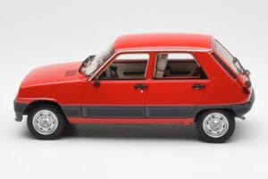 Renault 5 GTL Červený Otto 1:18 OT1147 Pryskyřice – obrázek 3 z 6