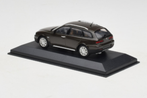 Alfa Romeo 159 Brooklands Green Minichamps 1:43 400120411 Kov – obrázek 3 z 4