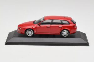 Alfa Romeo 159 Sportwagon Alfa Červený Minichamps 1:43 400120511 Kov