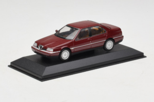 Alfa Romeo 164 3.0 Super V6 Tmavě Červený Minichamps 1:43 436120700 Kov – obrázek 2 z 4