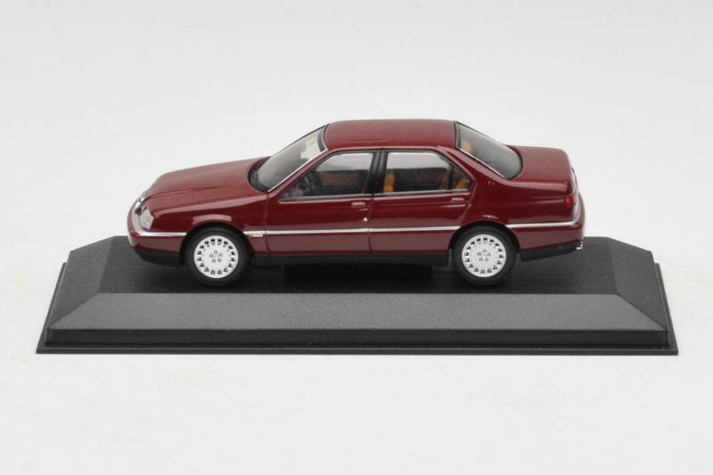 Alfa Romeo 164 3.0 Super V6 Tmavě Červený Minichamps 1:43 436120700 Kov