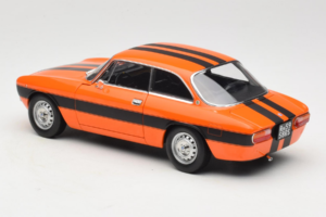 Alfa Romeo 2000 GTV Oranžový Norev 1:18 187918 Kov – obrázek 7 z 8