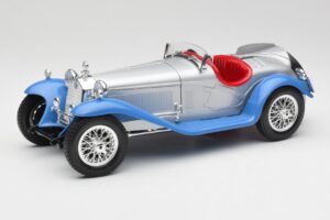 Alfa Romeo 2300 Spider Stříbrnomodrý Bburago 1:18 3008 Kov