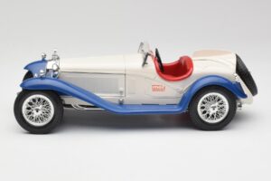 Alfa Romeo 2300 Spider Bílý & Modrý Bburago 1:18 3008-M1 Kov – obrázek 3 z 6