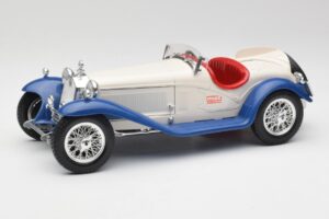 Alfa Romeo 2300 Spider Bílý & Modrý Bburago 1:18 3008-M1 Kov