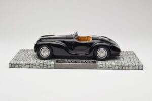 Alfa Romeo 6C 2500 SS Corsa Spider Černý Minichamps 1:18 107120231 Kov – obrázek 3 z 6