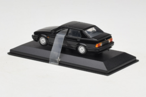Alfa Romeo 75 3.0 V6 Černý Minichamps 1:43 403120463 Kov – obrázek 3 z 4