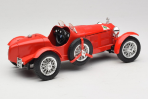 Alfa Romeo 8C 2300 Monza Červený Bburago 1:18 3014 Kov – obrázek 2 z 6
