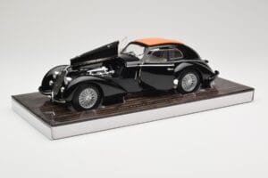 Alfa Romeo 8C 2900B Lungo Černý Minichamps 1:18 100120421 Kov – obrázek 2 z 8