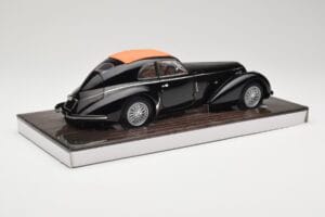 Alfa Romeo 8C 2900B Lungo Černý Minichamps 1:18 100120421 Kov – obrázek 4 z 8