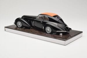 Alfa Romeo 8C 2900B Lungo Černý Minichamps 1:18 100120421 Kov – obrázek 7 z 8