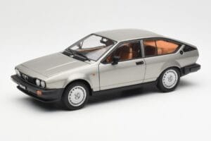 Alfa Romeo Alfetta GTV 2.0 Šedý Metalický AUTOart 1:18 70147 Kov