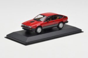 Alfa Romeo Alfetta GTV6 Červený Minichamps 1:43 400120140 Kov – obrázek 2 z 4
