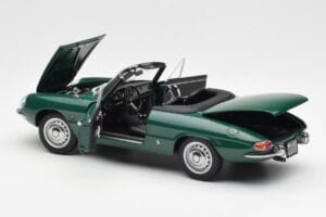 Alfa Romeo Duetto Spider Zelený AUTOart 1:18 70138 Kov – obrázek 5 z 8
