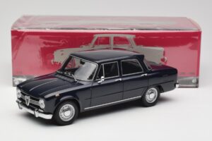 Alfa Romeo Giulia 1300 Modrý Minichamps 1:18 180120905 Kov – obrázek 8 z 8