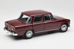 Alfa Romeo Giulia 1300 Tmavě Červený Minichamps 1:18 180120906 Kov – obrázek 3 z 8
