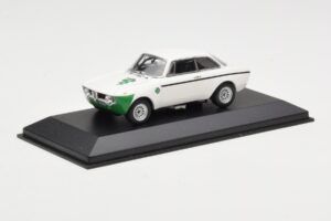 Alfa Romeo Giulia 1300 GTA Junior Bílý Minichamps 1:43 400120601 Kov – obrázek 2 z 3
