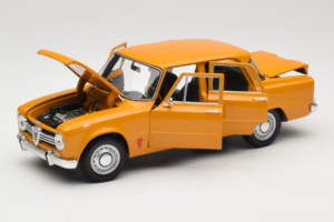 Alfa Romeo Giulia 1300 Super Oranžový Minichamps 1:18 180120900 Kov – obrázek 2 z 8