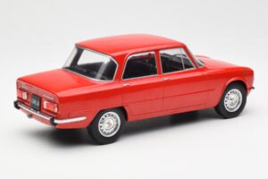 Alfa Romeo Giulia Nuova Super Červený MCG 1:18 MCG18145 Kov – obrázek 2 z 6