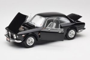 Alfa Romeo Giulia Sprint GTA Černý Road Signature 1:18 92348 Kov – obrázek 2 z 8