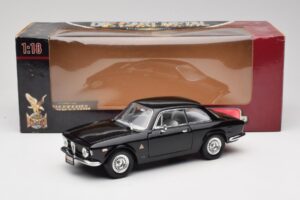 Alfa Romeo Giulia Sprint GTA Černý Road Signature 1:18 92348 Kov – obrázek 8 z 8