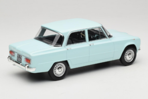 Alfa Romeo Giulia TI 105 Sky Blue Norev 1:18 187974 Kov – obrázek 3 z 7