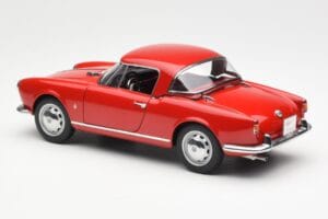 Alfa Romeo Giulietta 1300 Spider Červený AUTOart 1:18 70157 Kov – obrázek 7 z 8