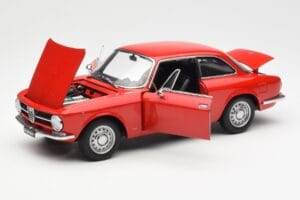 Alfa Romeo GT 1300 Junior LHD Červený AUTOart 1:18 70131 Kov – obrázek 2 z 8