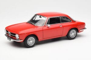 Alfa Romeo GT 1300 Junior LHD Červený AUTOart 1:18 70131 Kov