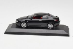 Alfa Romeo GT Černý Minichamps 1:43 400120320 Kov