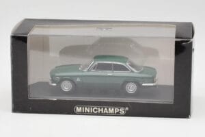 Alfa Romeo Giulia GTA 1300 Junior Zelený Minichamps 1:43 ALFA010 Kov – obrázek 4 z 4